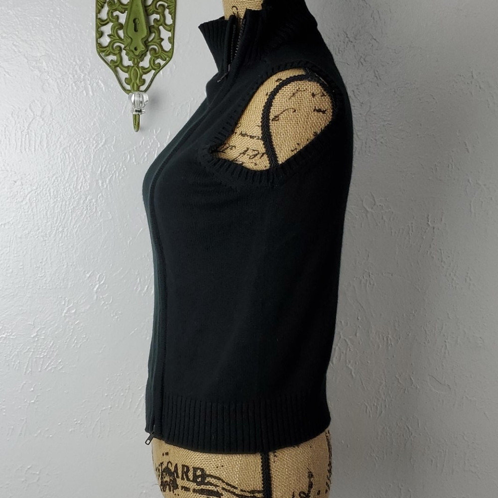 Black zipper vest - Picture 4 of 7